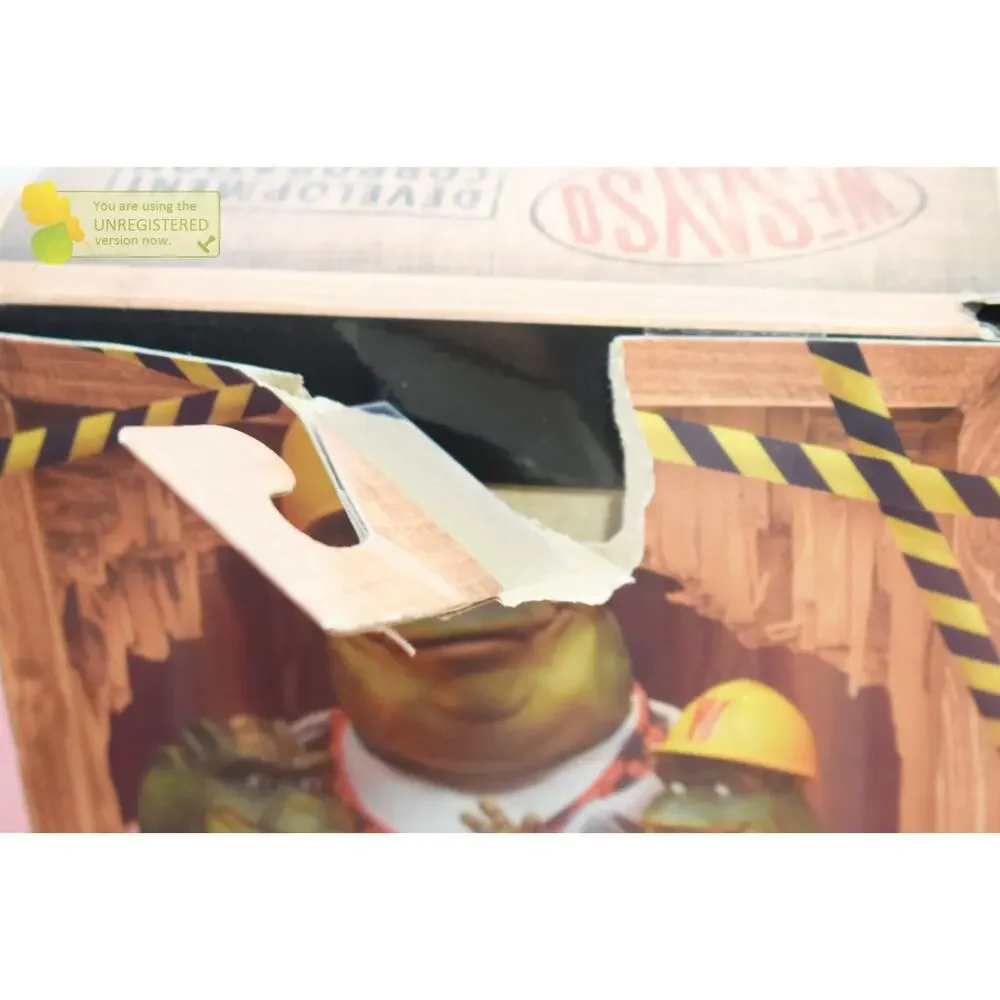 NECA Dinosaurs Ultimate Earl Sinclair Figure (Pack Wear)
